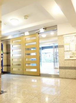 リヴシティ新宿壱番館のエントランス|ゆとりのあるエントランスです