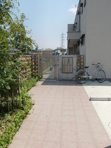 ａｒｇ０１のエントランス|エントランス