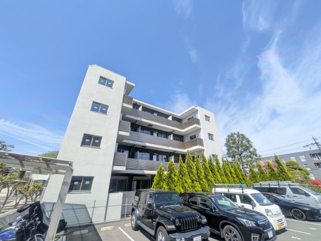 サン・ユイット