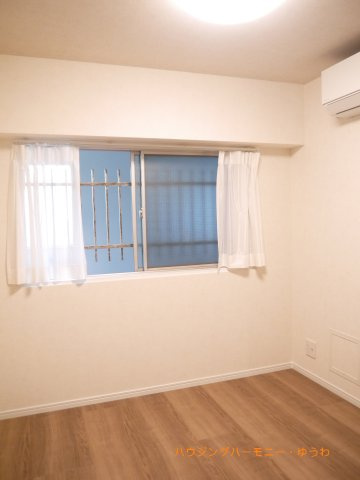 【洋室】 | カースル常盤台 | きれいな洋室です