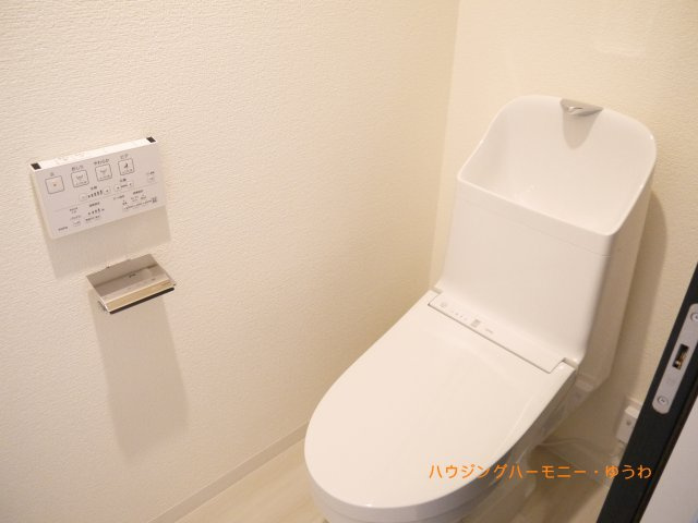 【トイレ】 | カースル常盤台 | 清潔感のあるトイレです