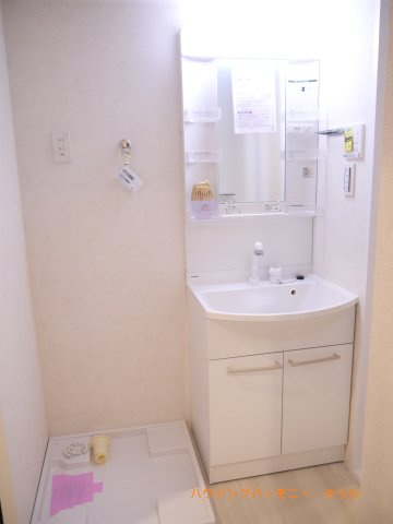 【独立洗面台】 | カースル常盤台 | 独立洗面台で身支度をすべて済ませてしまいましょう