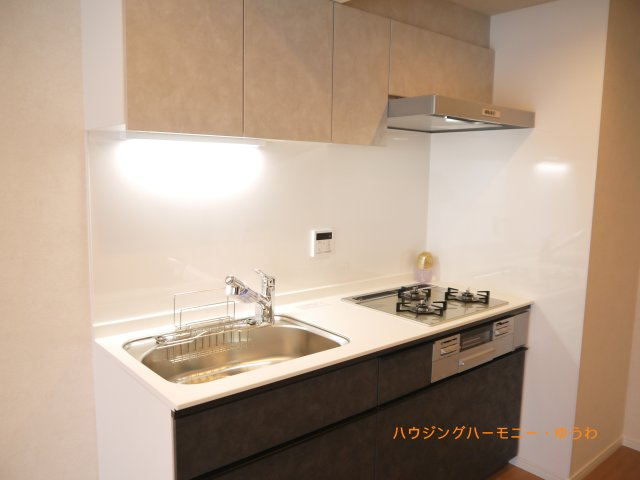 【キッチン】 | カースル常盤台 | きれいなキッチンです
