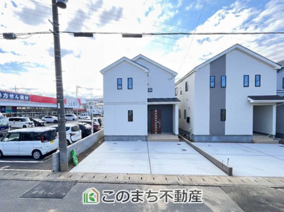 【駐車場】 | 久喜青毛1丁目6番　D号棟 | お車を並列で2台駐車可能です(車種によります)。
