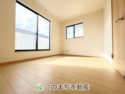 【洋室】 | 久喜青毛1丁目6番　D号棟 | 南向きで陽当たりの良い洋室♪風通しもよく快適です☆
