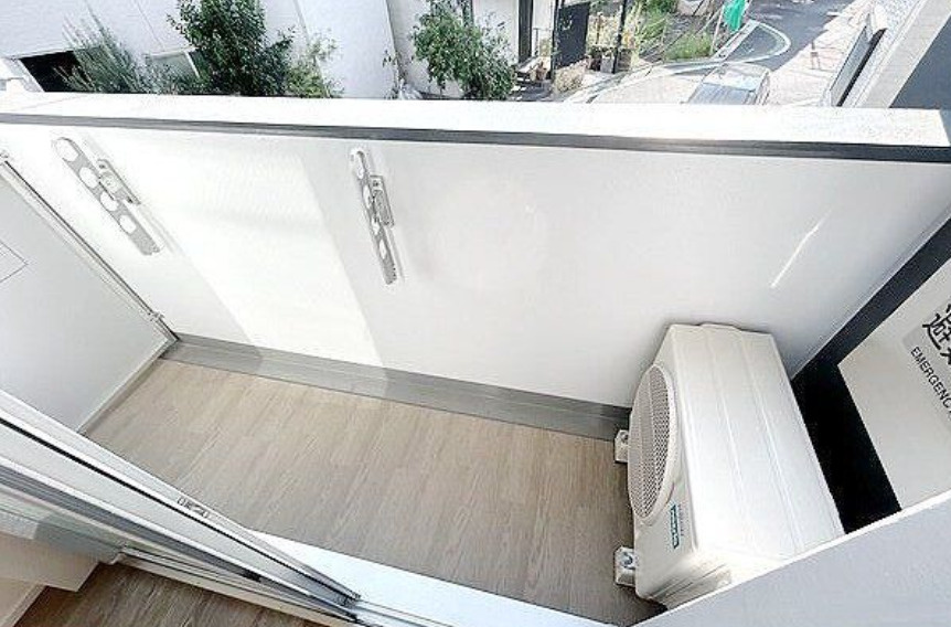 アジールコート三宿テラス　礼金０　ペット相談　楽器相談　新築　のバルコニー