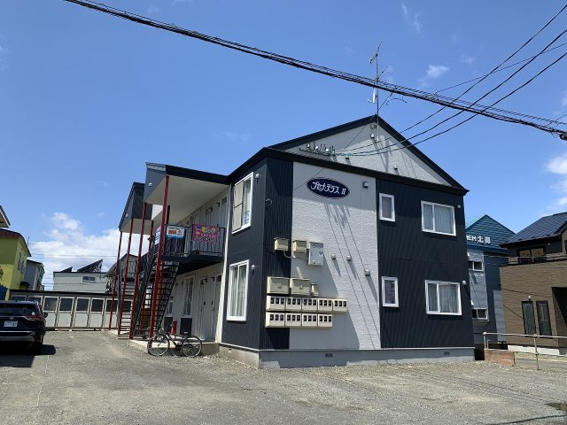 釧路市鳥取北５丁目のアパート