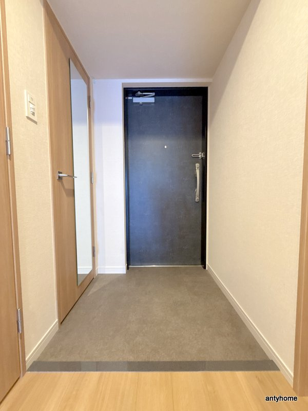 スプランディッド本町グラン　仲介手数料無料の玄関