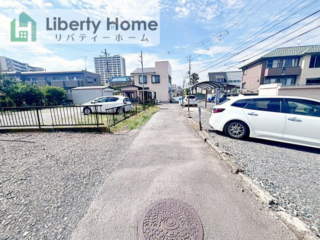 取手市取手3丁目　中古戸建の前面道路含む現地写真