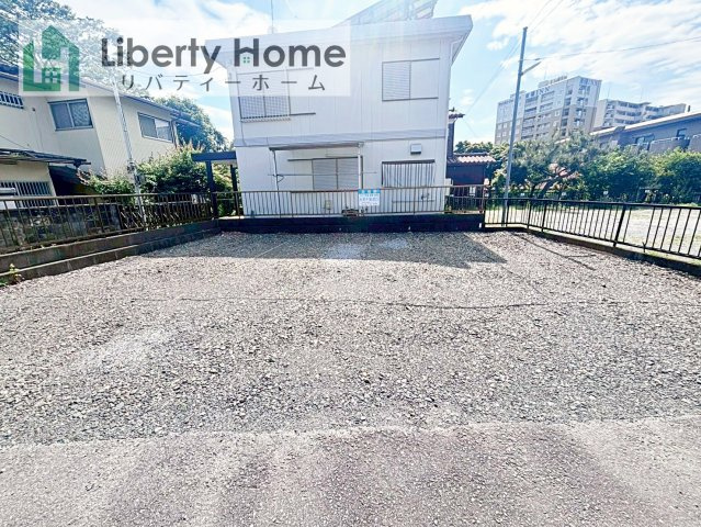 取手市取手3丁目　中古戸建の駐車場