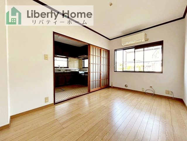 取手市取手3丁目　中古戸建の居間・リビング
