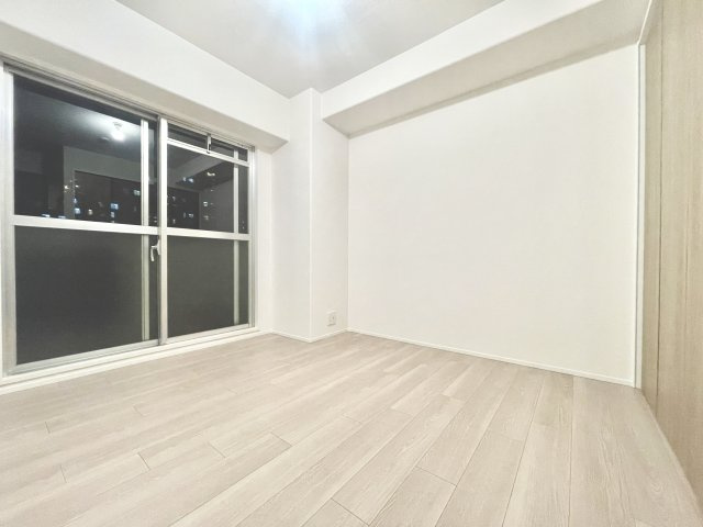 エンゼルハイム上野芝の洋室