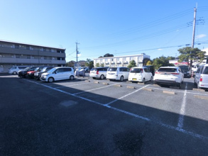 【駐車場】