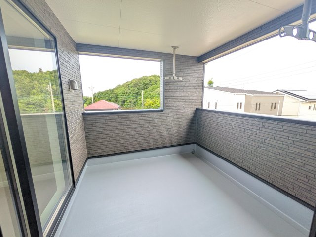 東海村村松第6　新築戸建のバルコニー