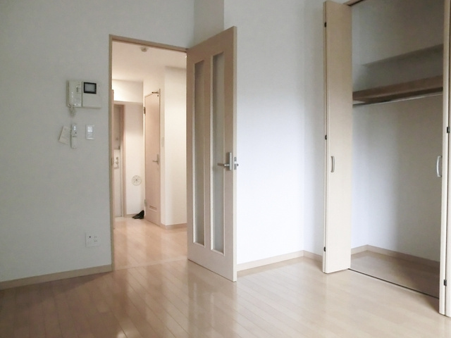 ラウレアビレッジの寝室|大きな収納がたっぷり！