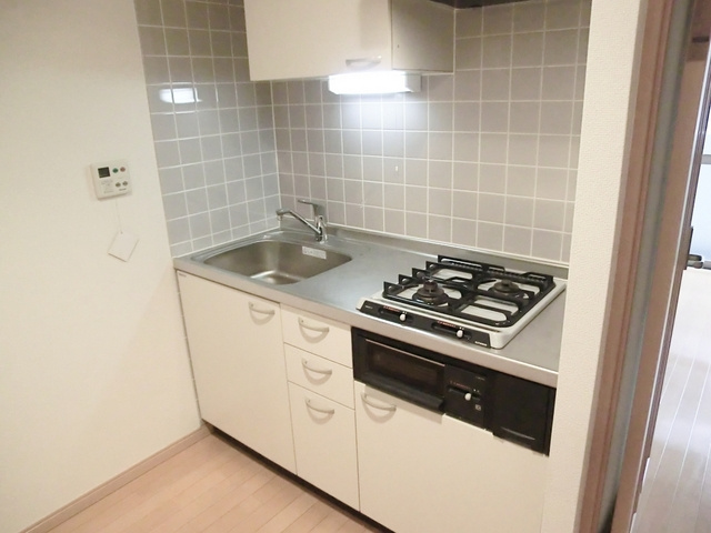 ラウレアビレッジのキッチン|２口のガスシステムキッチン！