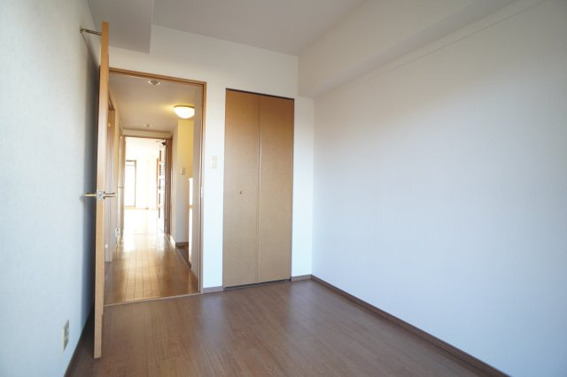 ローレルスクエア登美ヶ丘Ｉ期の居間・リビング