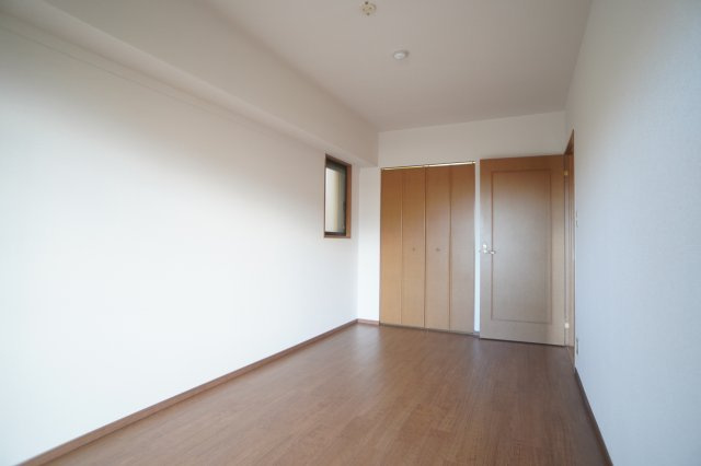 ローレルスクエア登美ヶ丘Ｉ期の居間・リビング