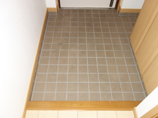 プラムガーデンの玄関