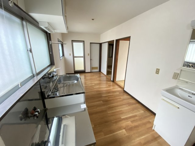 第一エンゼルコーポの居間・リビング