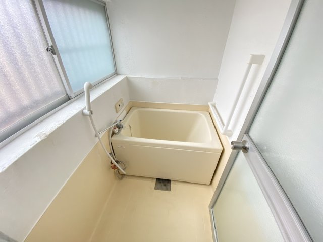 第一エンゼルコーポの浴室