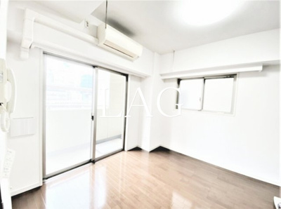 【居間・リビング】 | L−Flat田町 | 洋室のお部屋です。