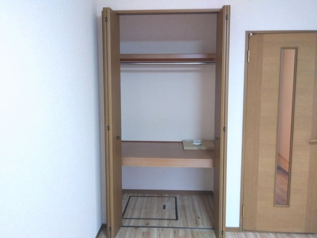 クレール竹原の収納