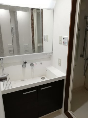 CIEL BLEUの独立洗面台