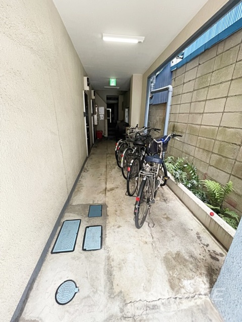 山一田端コーポのその他共用部分|駐輪スペースです☆