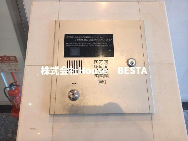 インペリアル新神戸のエントランス