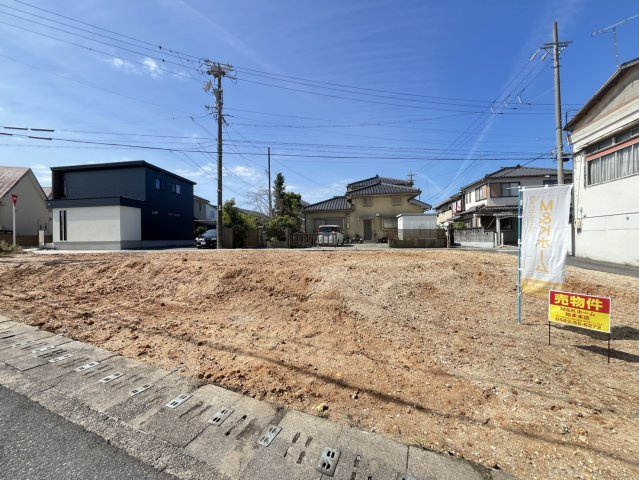 半田市岩滑中町2丁目の外観|R8.2.23撮影　東側前道約12ｍ！