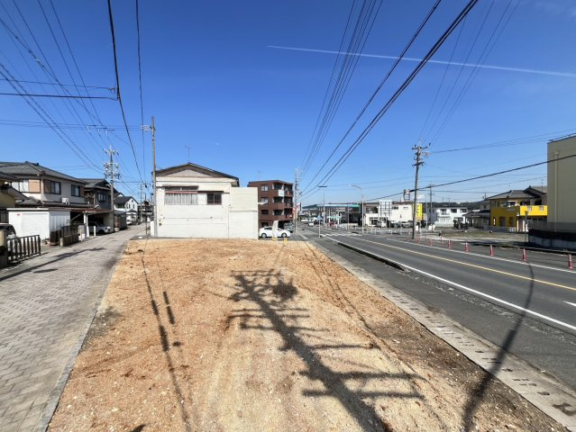 半田市岩滑中町2丁目の前面道路含む現地写真|R8.3.27撮影　現地写真