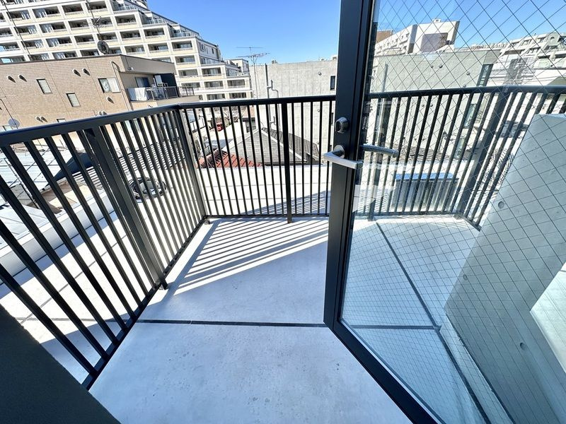 ＮＯＺＯＭＩＯ祐天寺のバルコニー