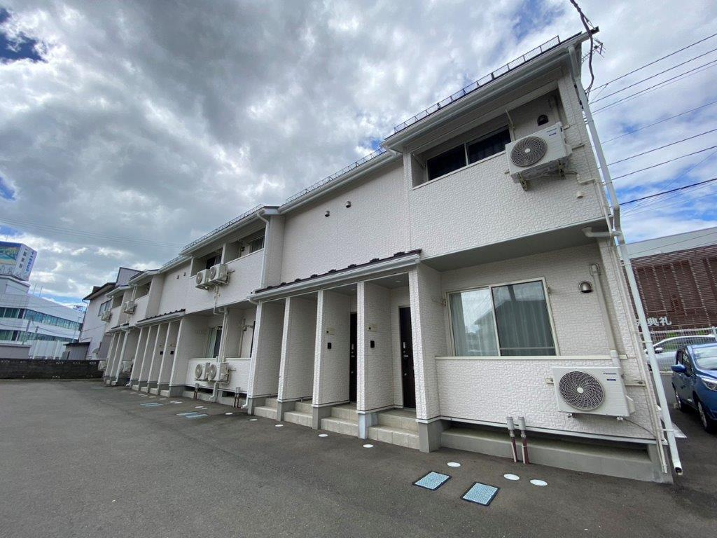 ラ・ペルラ下北沢