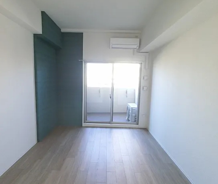 セレニテ三国プリエの居間・リビング