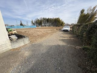 東松山市上唐子　土地117坪の前面道路含む現地写真