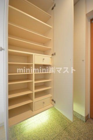 アーデン上本町の収納