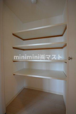 アーデン上本町の収納