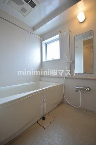 アーデン上本町の浴室
