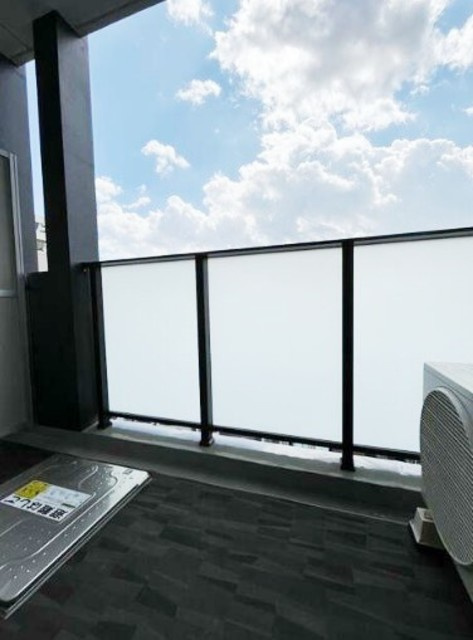 THE MARK COURT Ⅱ　築浅　ネット無料　オートロックのバルコニー