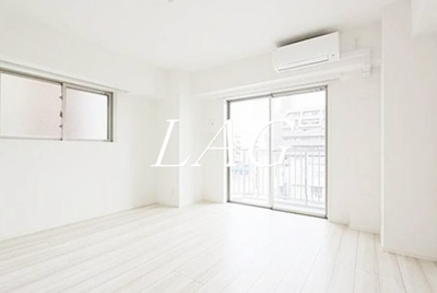 【居間・リビング】 | レアライズ浅草 | 洋室のお部屋です。