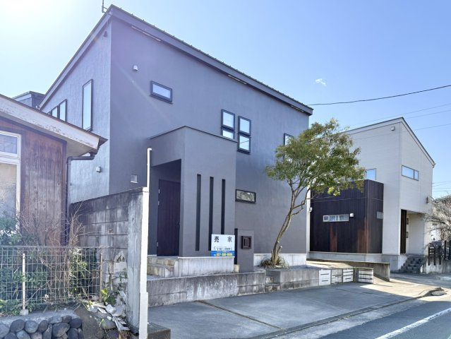 【中古戸建】前橋市敷島町の外観|■外観|シンプルで洗練されたデザインは住まう人の色に染まり、個性を映し出します♪本日見学可能(*＾＾*)