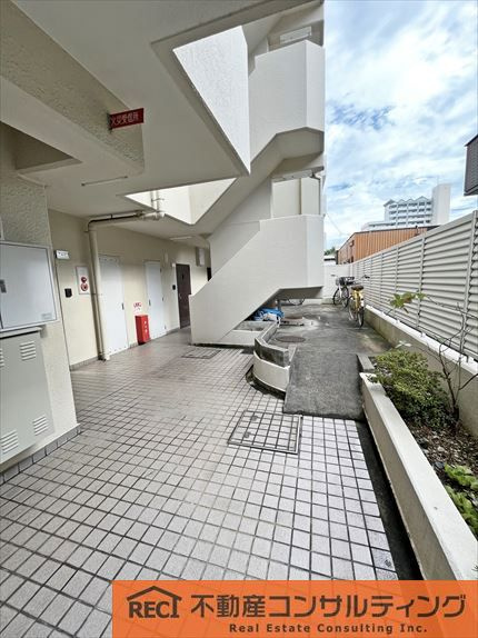 セントラルハイツ灘パートⅤの玄関