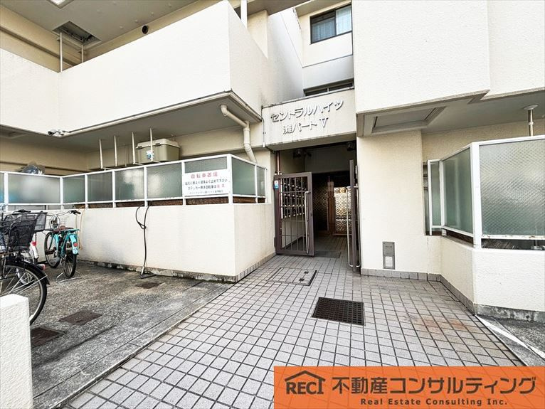 セントラルハイツ灘パートⅤのエントランス