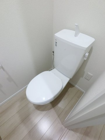 グランディオ検見川のトイレ|※同タイプ・別物件のお写真です