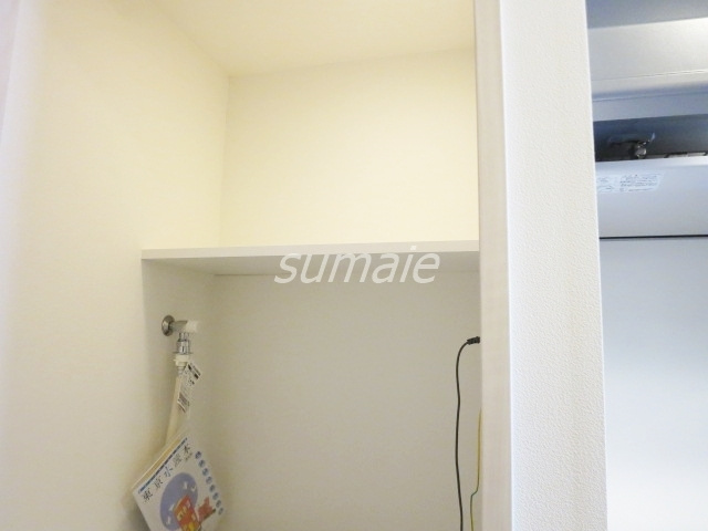 ＬＥＸＥ赤羽の設備|洗濯機置き場上部に棚あります♪