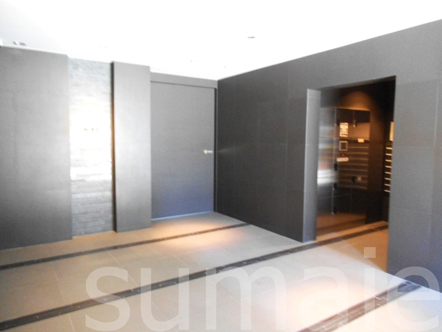 ＬＥＸＥ赤羽のロビー|お洒落なエントランスです♪