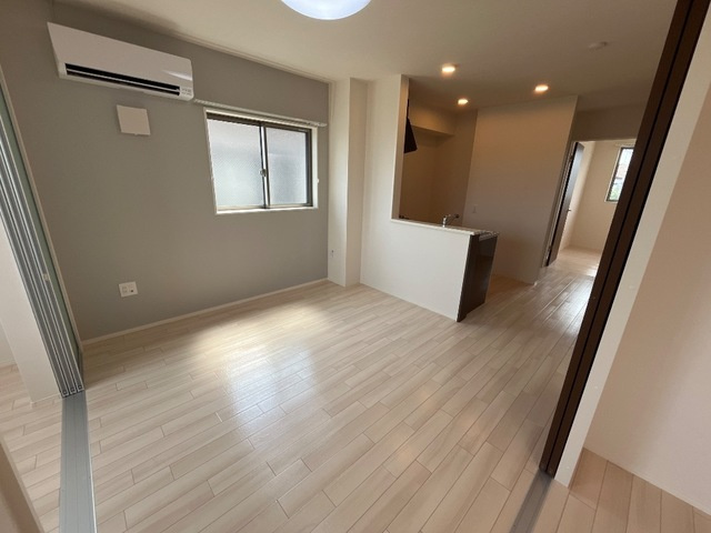 ＩＳＯＬＡの居間・リビング