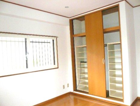 天神町明星パレスの収納