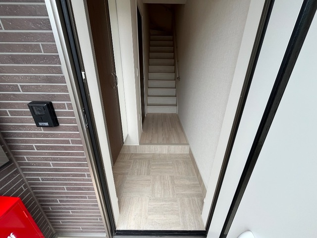 ＩＳＯＬＡの玄関